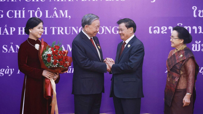Trao Huân chương Vàng Quốc gia của nước Cộng hòa Dân chủ Nhân dân Lào tặng Tổng Bí thư Tô Lâm