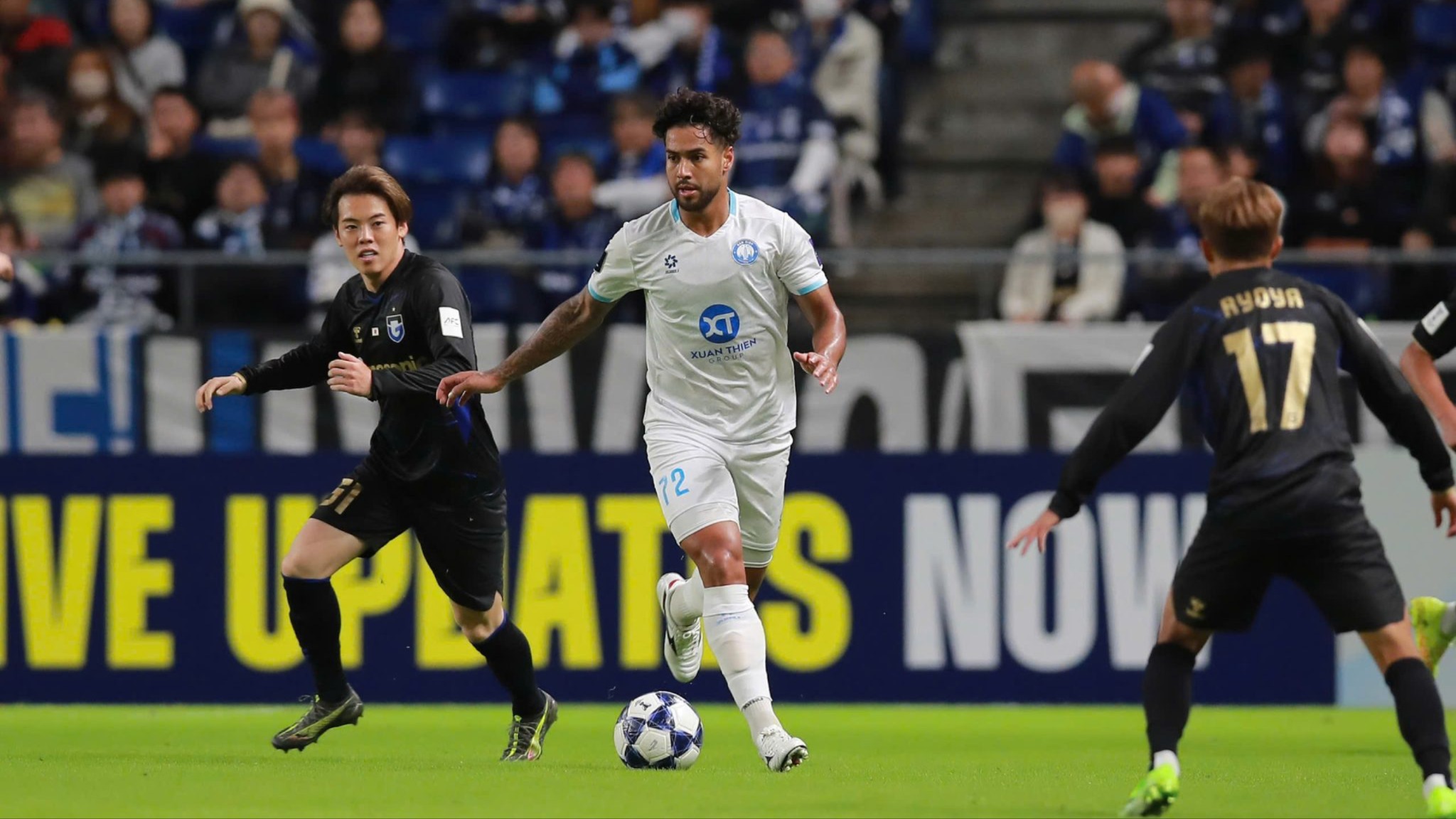 Nam Định thất bại 1 - 3 trên sân Gamba Osaka