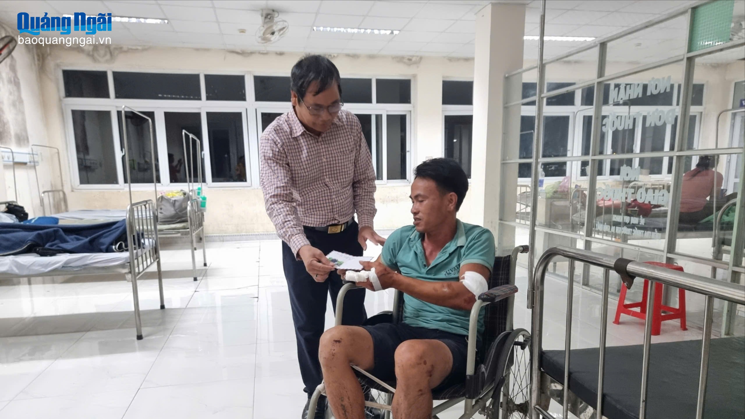 Vụ lật xe tải tại xã Rờ Kơi: Sức khỏe nạn nhân bị thương dần ổn định