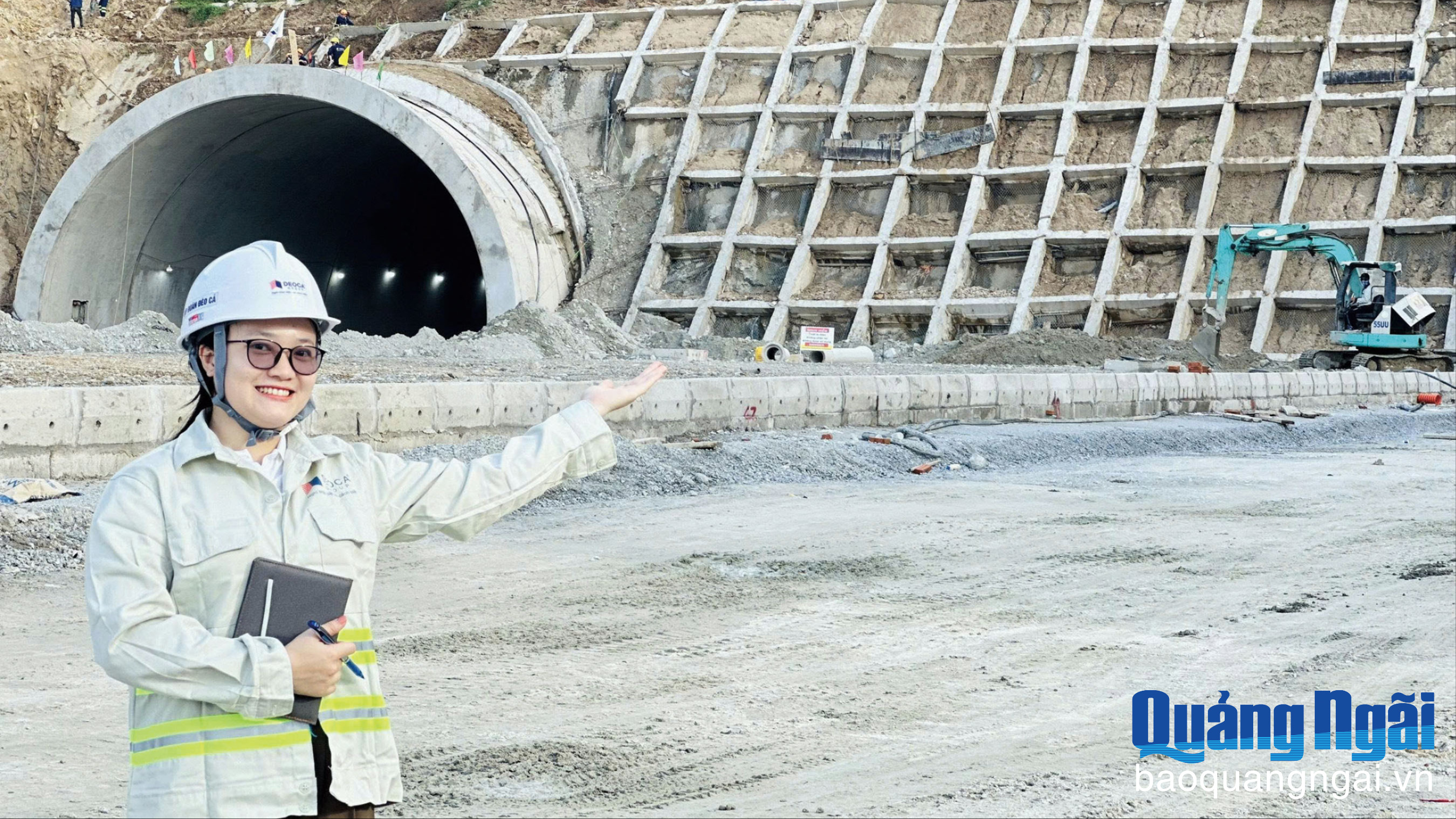 Những “bóng hồng” trên cao tốc Quảng Ngãi - Hoài Nhơn