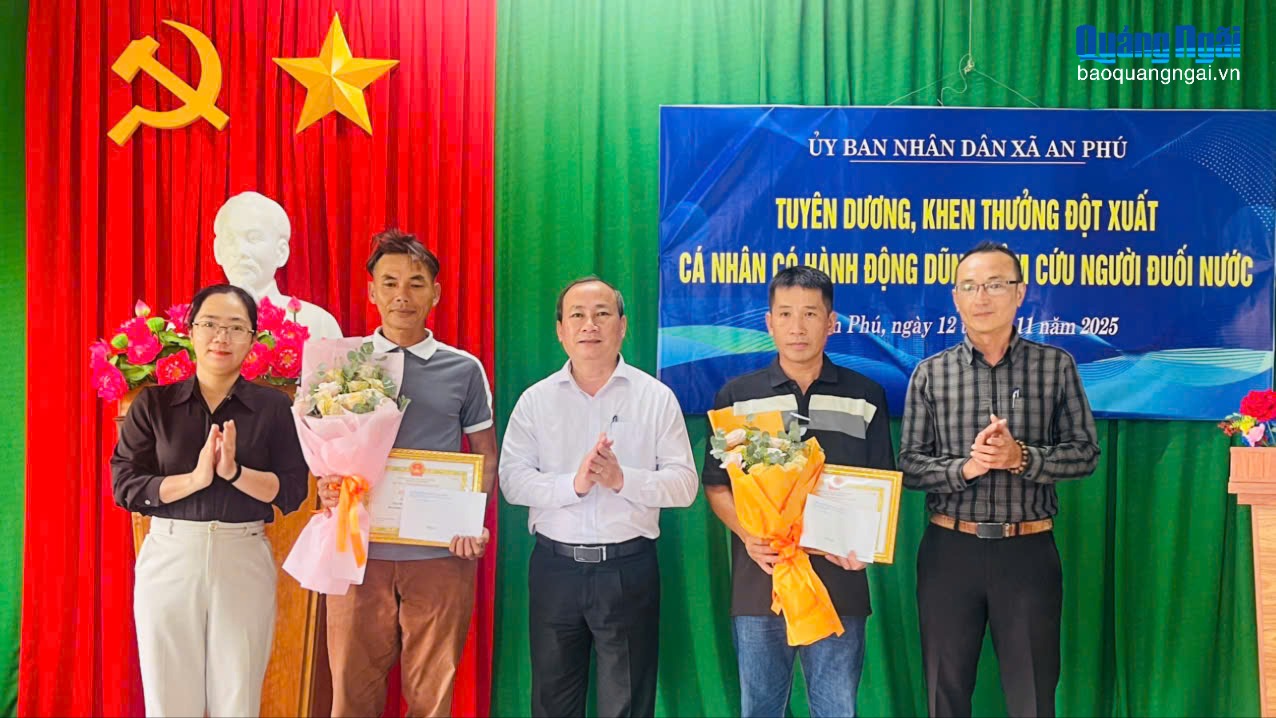 Khen thưởng 2 cá nhân dũng cảm cứu người đuối nước