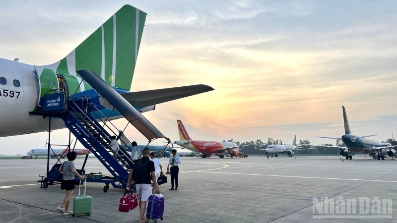 Chỉ 2 hãng bay duy trì tỷ lệ bay đúng giờ trên 80%