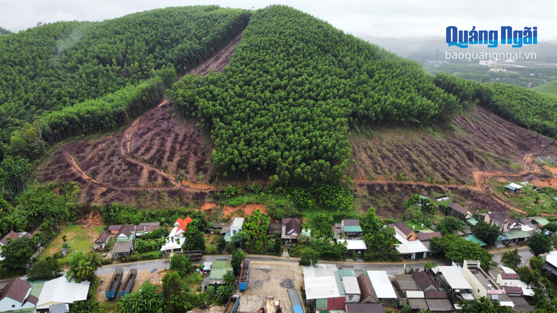 Di dời khẩn cấp 143 người dân xã Trường Giang để tránh sạt lở