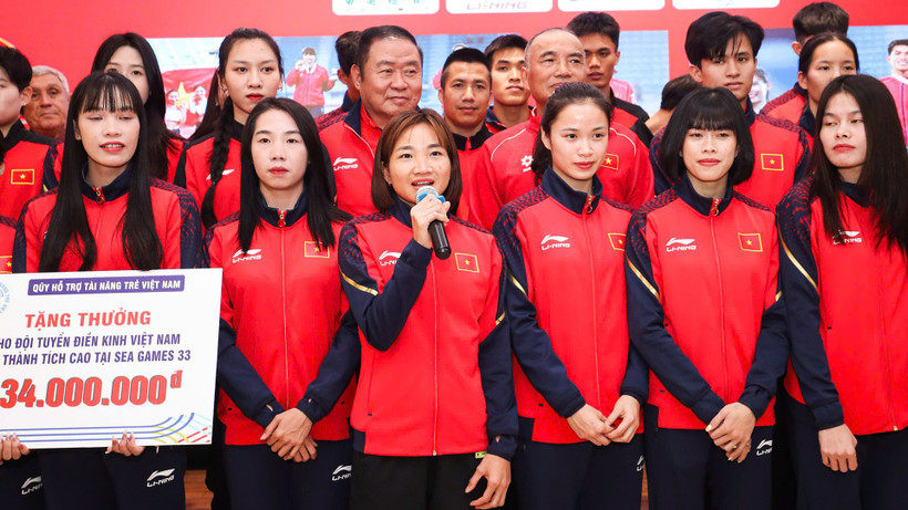 Đội tuyển điền kinh Việt Nam nhận thưởng 1 tỷ đồng cho thành tích tại SEA Games 33