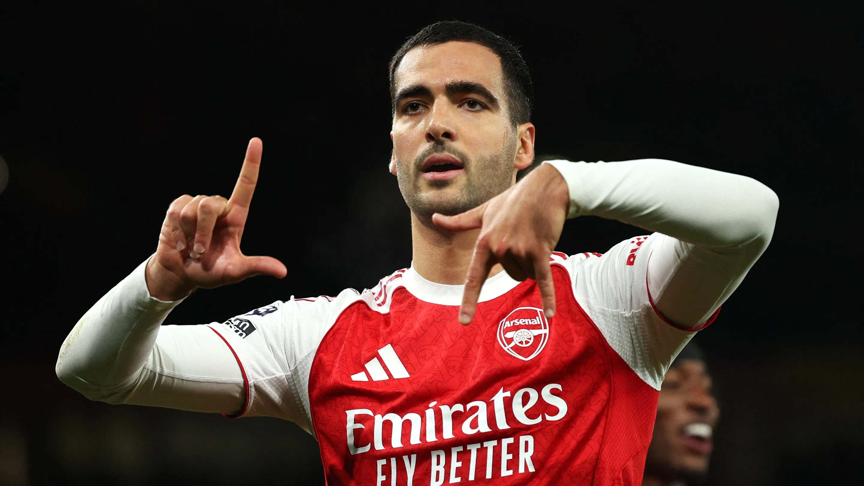 Arsenal củng cố ngôi đầu Ngoại hạng Anh 2025 - 2026