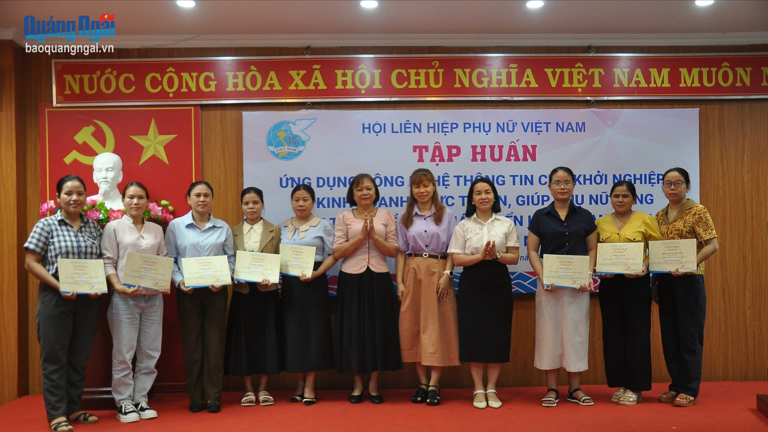 Tập huấn ứng dụng công nghệ thông tin trong khởi nghiệp và kinh doanh trực tuyến cho phụ nữ vùng dân tộc thiểu số