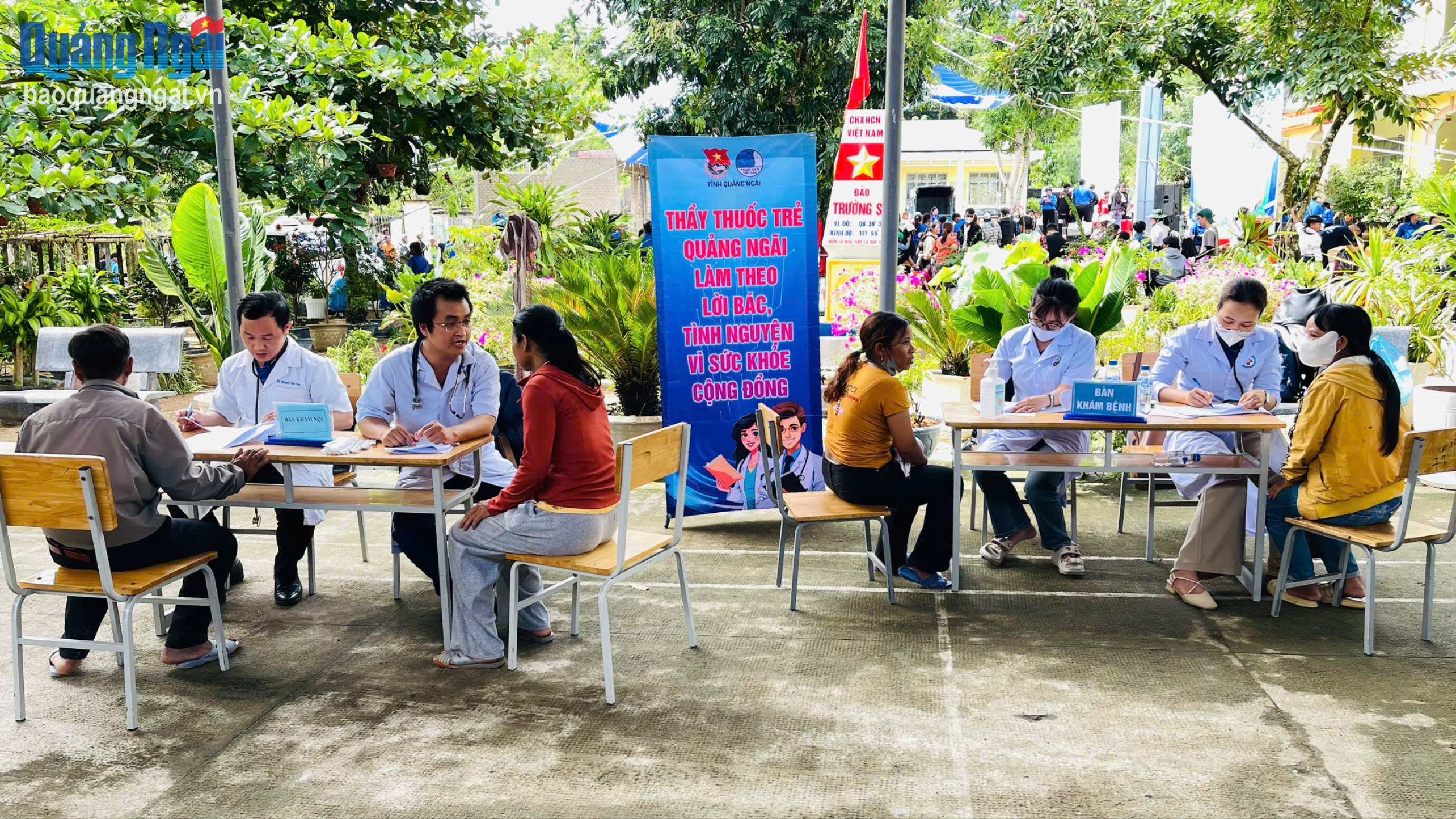 Sôi nổi hoạt động tình nguyện hè