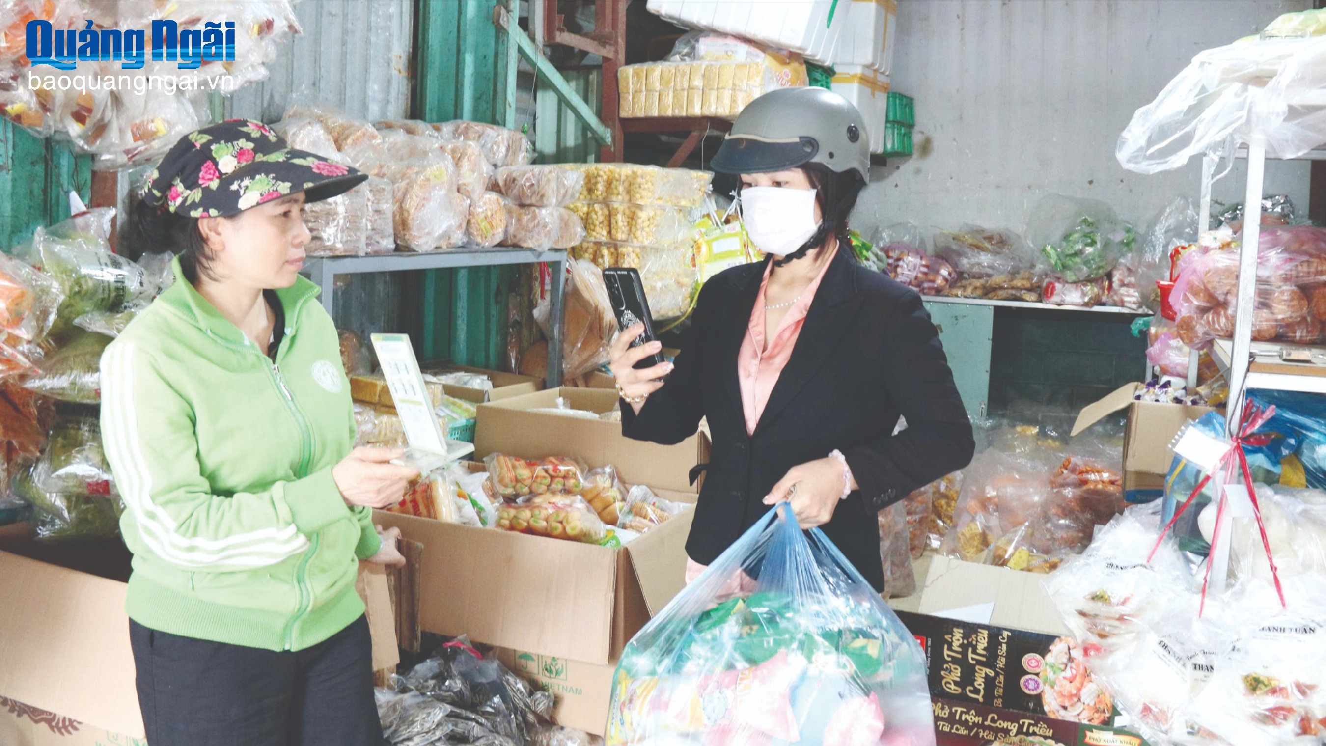 Thanh toán không dùng tiền mặt tại chợ truyền thống