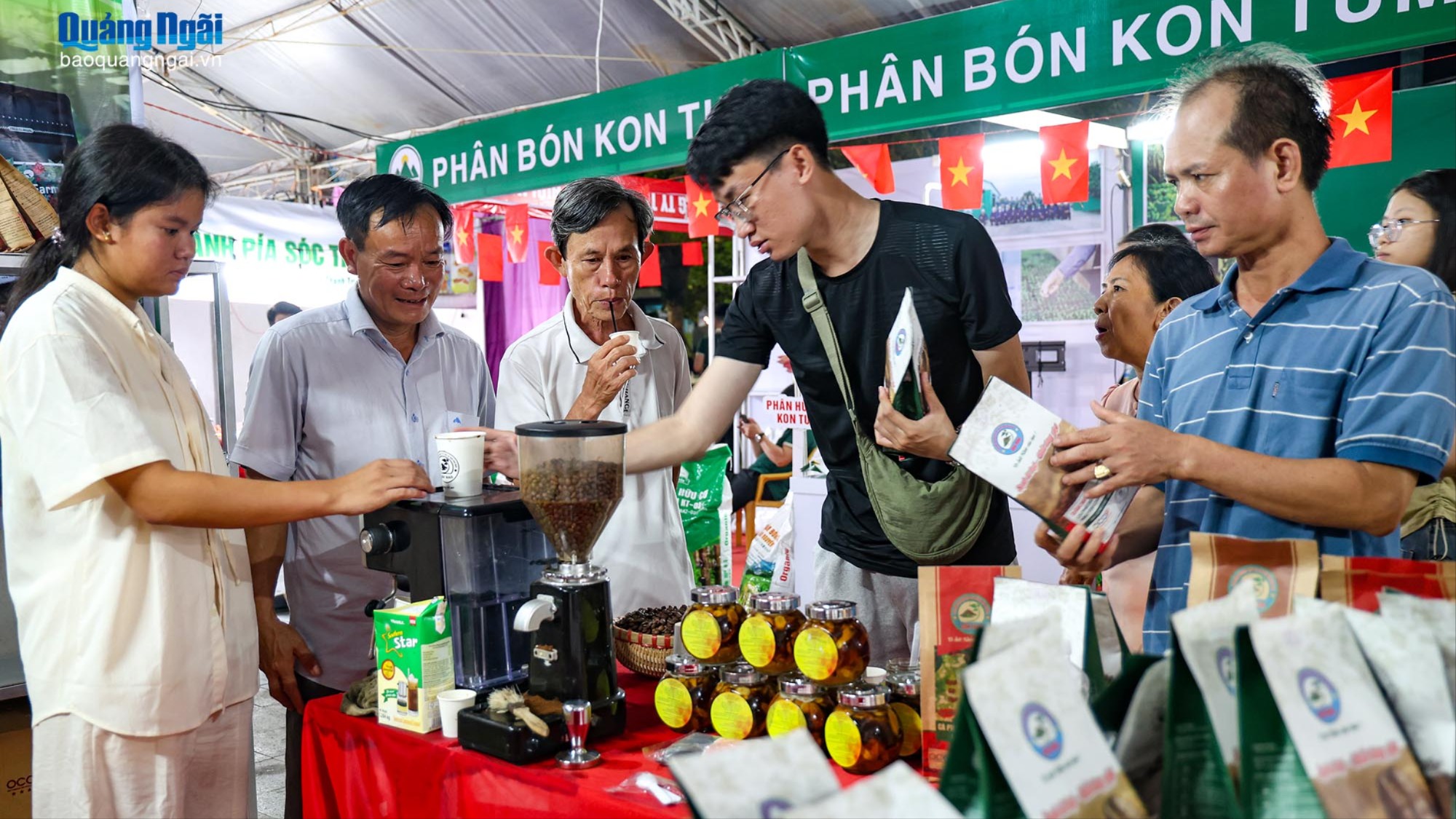 Ấn tượng Hội chợ Công Thương và OCOP Quảng Ngãi 2025