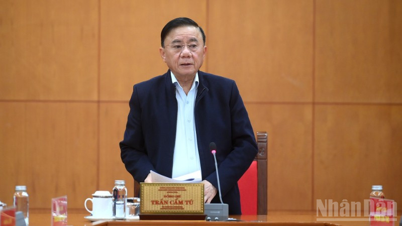 Xử lý các trường hợp sai phạm còn tồn tại trong công tác cán bộ