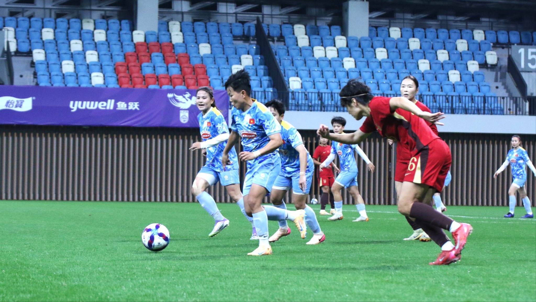 Đội tuyển nữ Việt Nam thua Trung Quốc 0 - 2