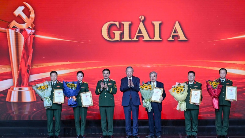 Tổng Bí thư Tô Lâm dự tổng kết, trao giải Cuộc thi báo chí viết về Đảng quang vinh, Bác Hồ vĩ đại