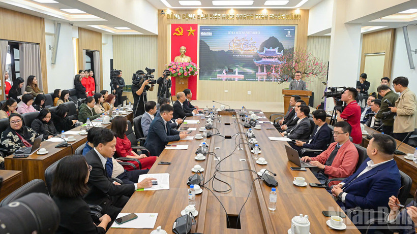 Báo Nhân Dân ra mắt MV “Song From A Secret Garden - Secret Garden in Vietnam” quảng bá du lịch Việt Nam