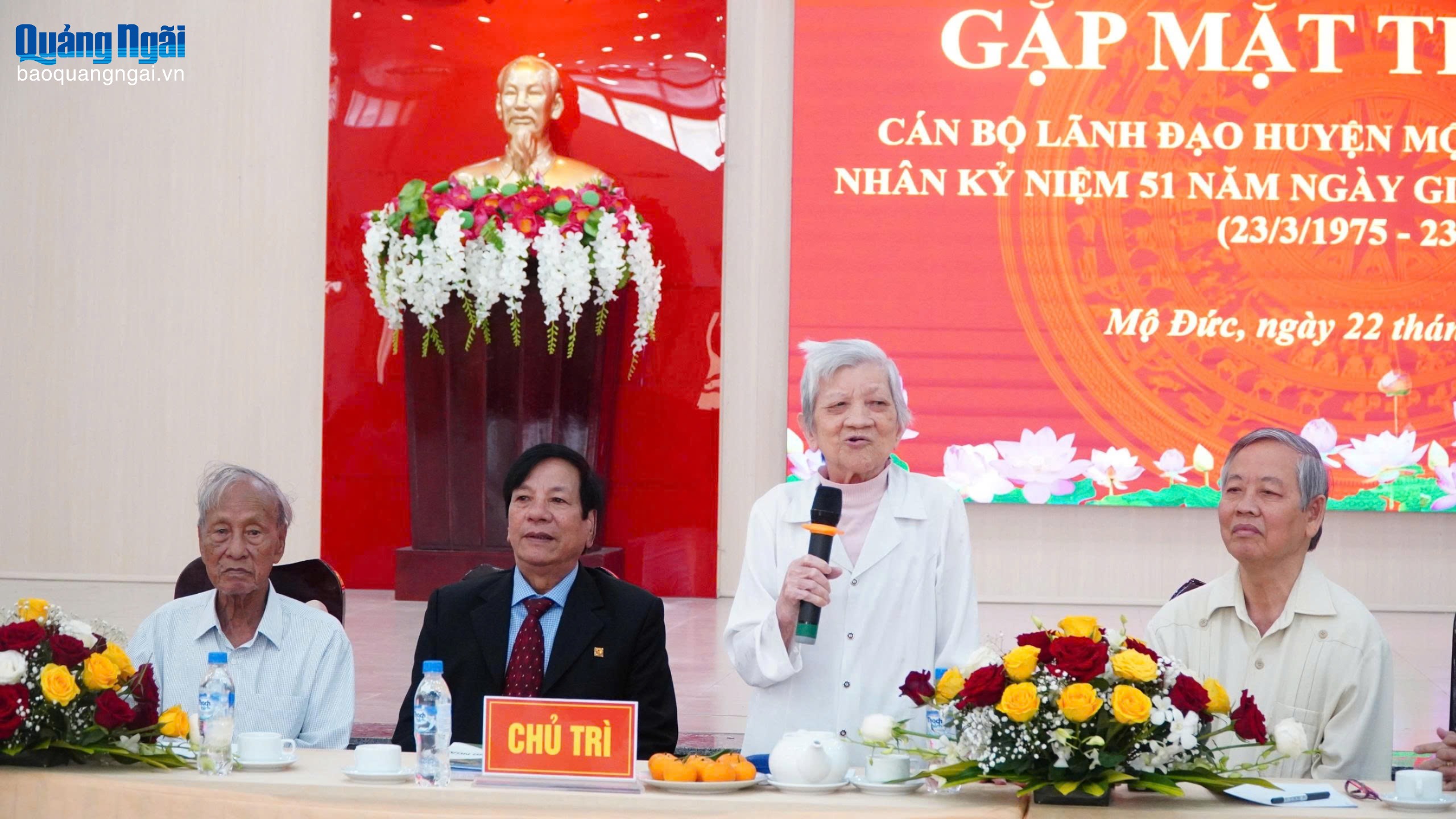 Gặp mặt nguyên lãnh đạo huyện Mộ Đức (cũ)