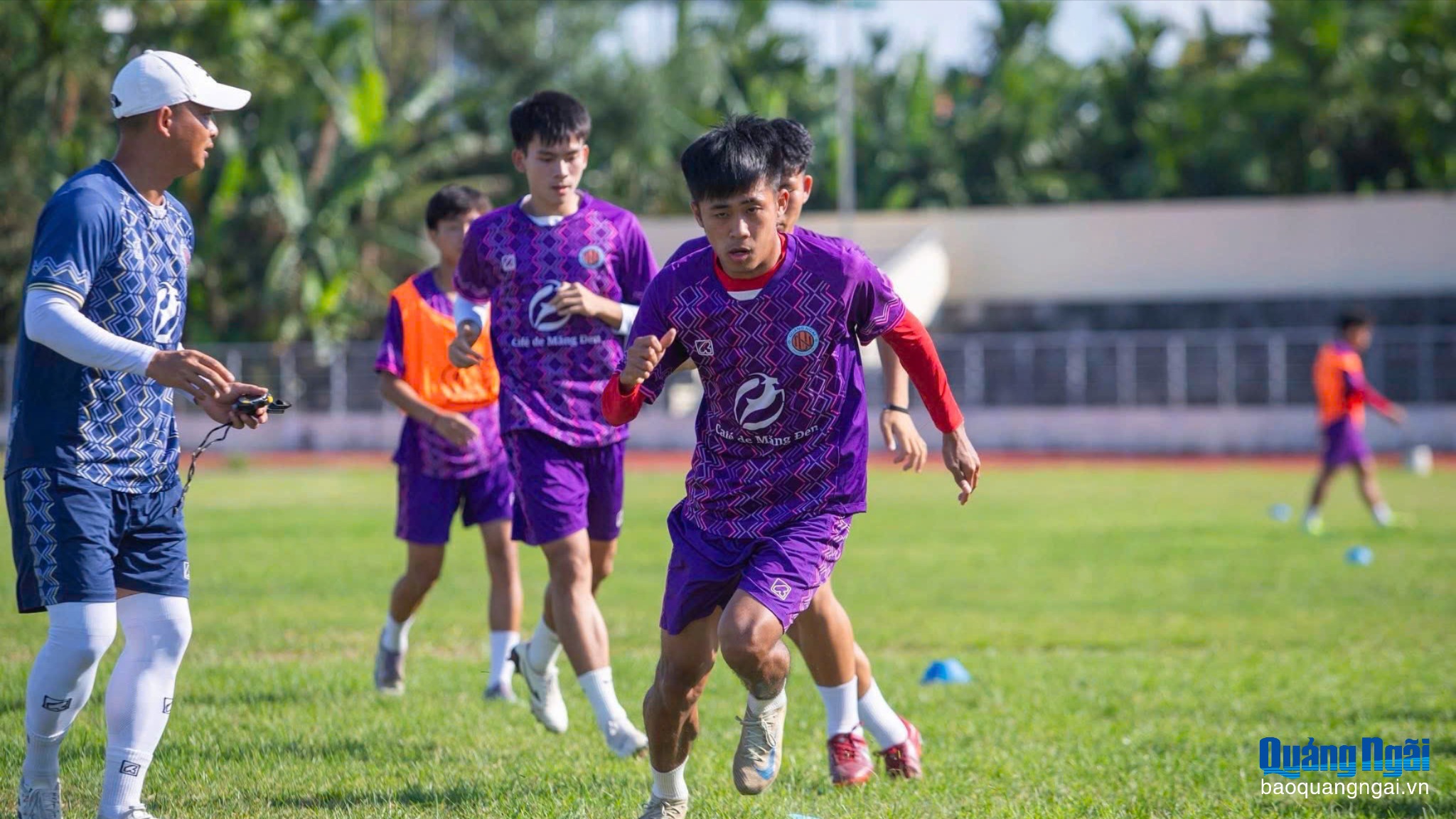 Giải bóng đá hạng Nhì quốc gia: 14 đội tranh 3 suất thăng hạng