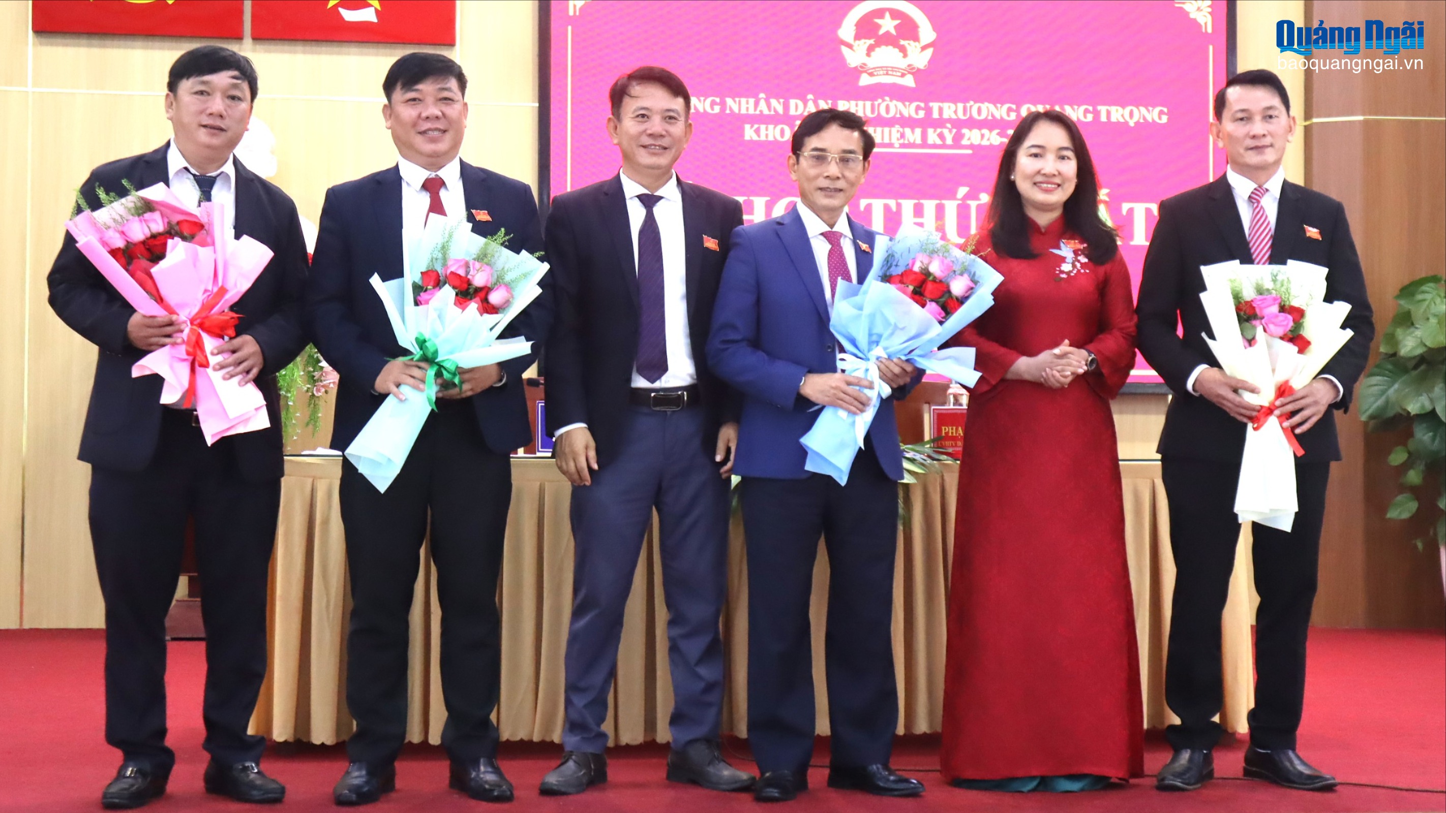 Kỳ họp thứ nhất Hội đồng nhân dân phường Trương Quang Trọng và xã Sơn Linh