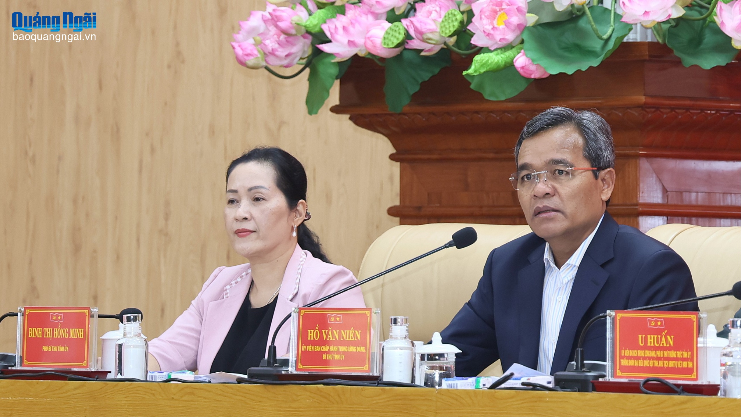 Thông qua các nghị quyết chuyên đề thúc đẩy phát triển nhanh và bền vững