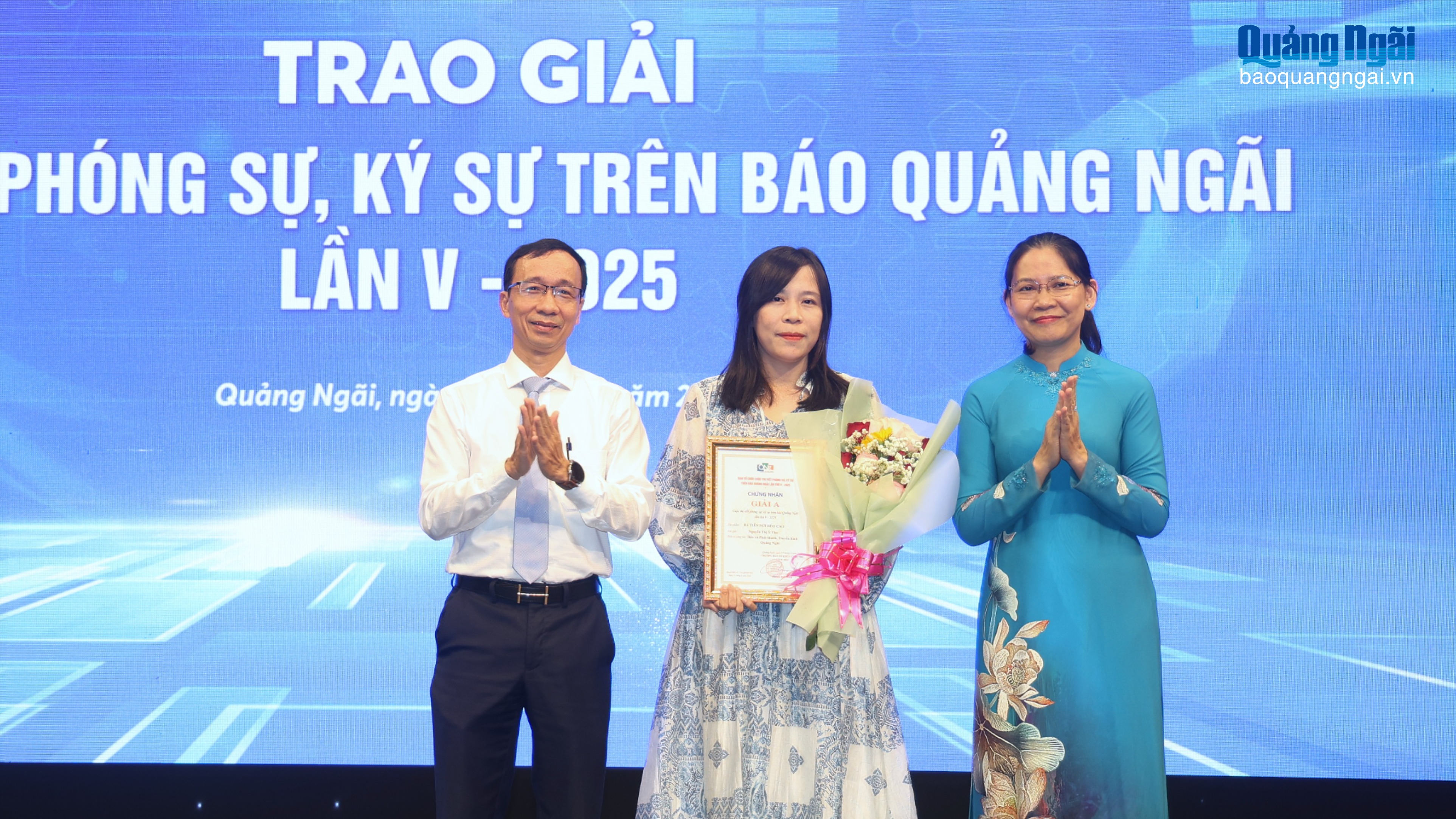 Trao giải Cuộc thi viết phóng sự, ký sự trên Báo Quảng Ngãi lần thứ V