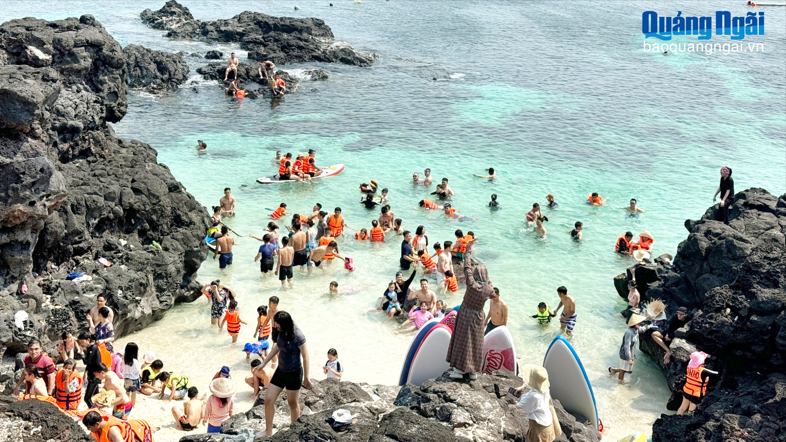 Để Lý Sơn đẹp hơn trong mắt du khách