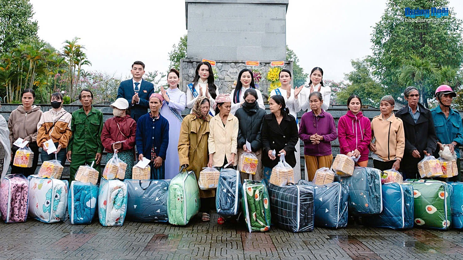 Trở về để trao yêu thương