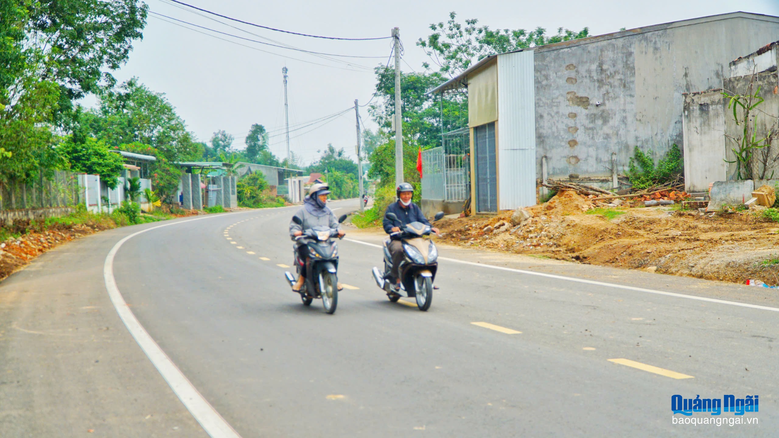 Hoàn thiện đường dẫn cầu số 3