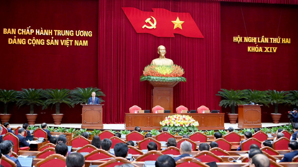 Bế mạc Hội nghị lần thứ 2 Ban Chấp hành Trung ương Đảng khóa XIV