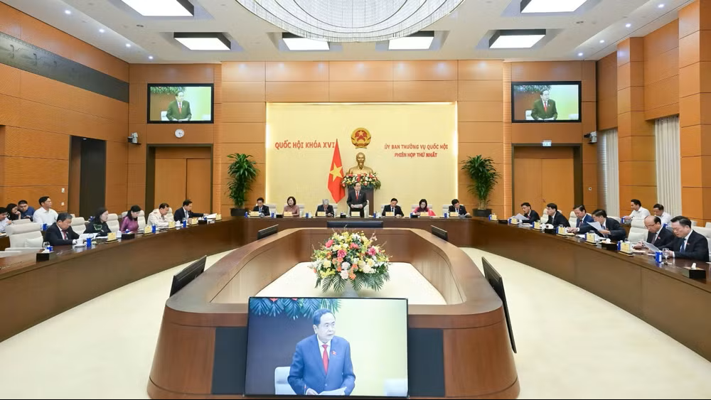 Ủy ban Thường vụ Quốc hội ban hành Nghị quyết điều chỉnh Chương trình lập pháp năm 2026
