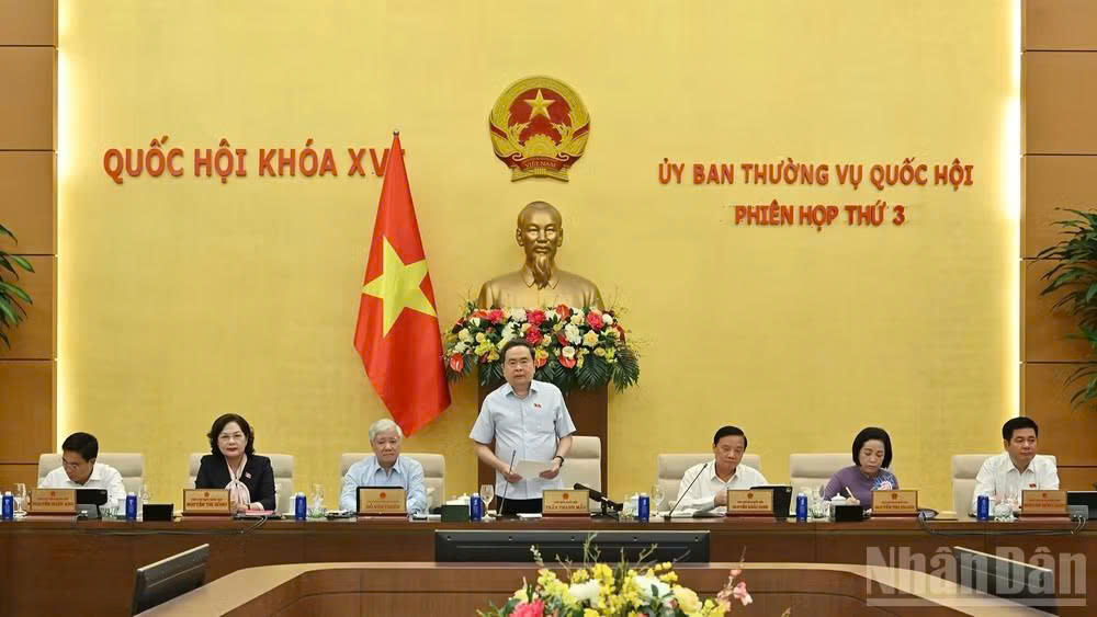 Khai mạc Phiên họp thứ 3 của Ủy ban Thường vụ Quốc hội