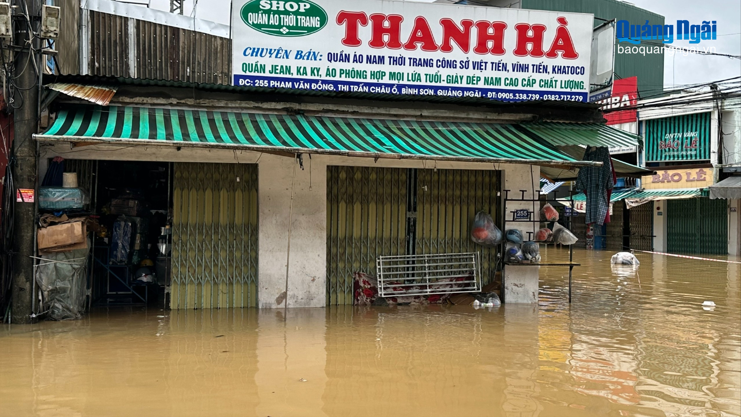 Hơn 5.200 nhà dân bị ngập sâu do mưa lũ