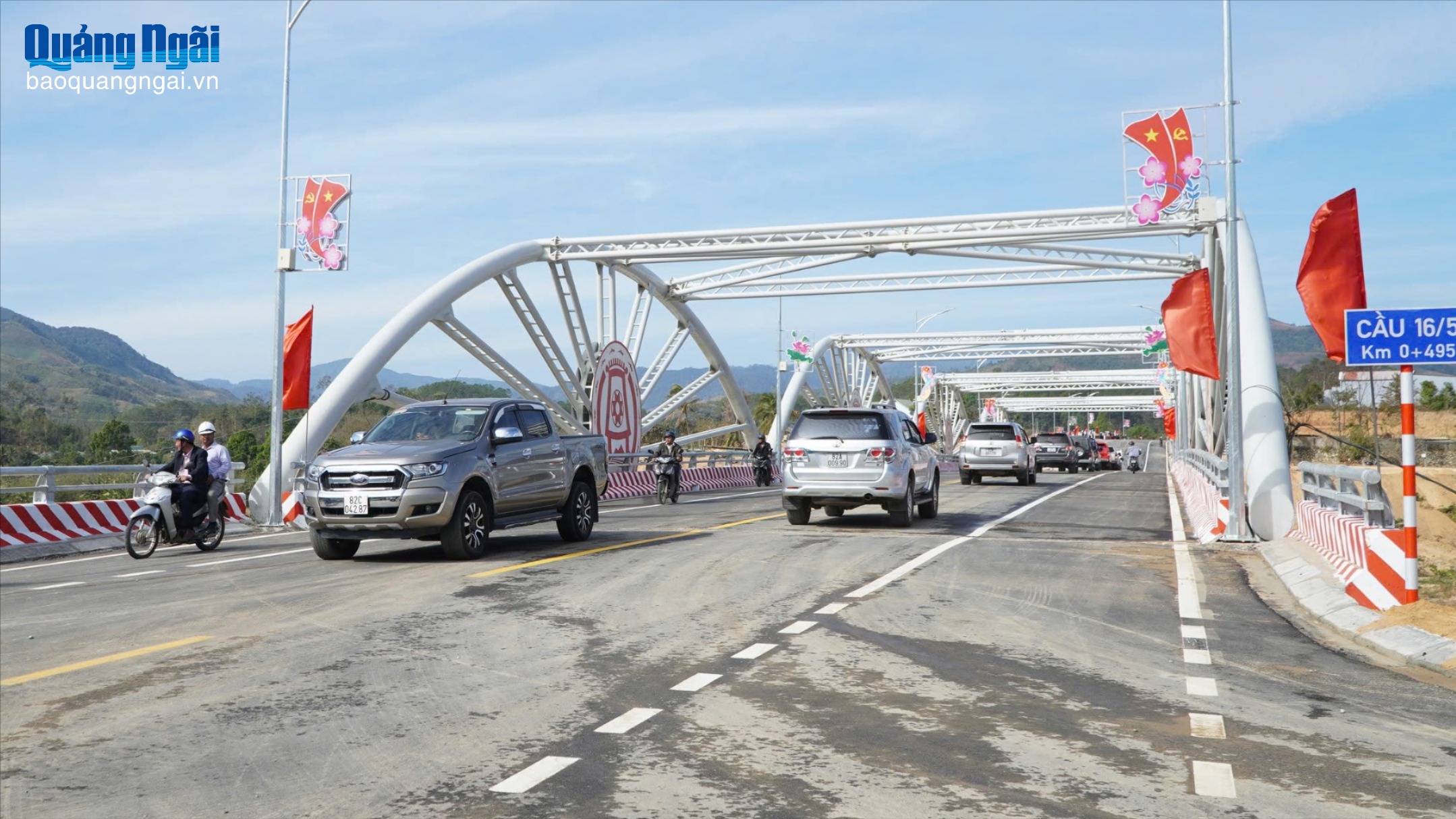 Thông xe kỹ thuật cầu 16/5 tại xã Đăk Pék