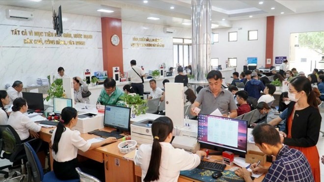 Đánh giá việc thực hiện nhiệm vụ phân cấp, phân quyền khi vận hành chính quyền địa phương 2 cấp