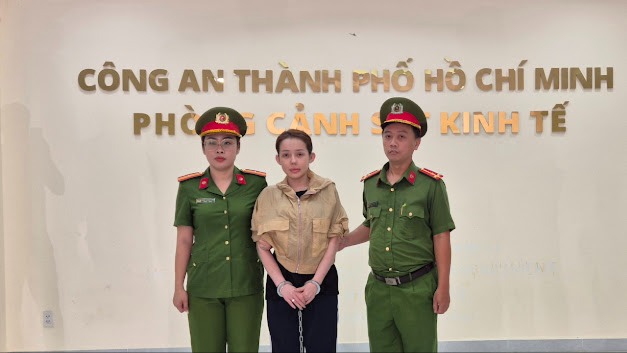 Công an TP.Hồ Chí Minh bắt giam Võ Thị Ngọc Ngân (Ngân 98) về hành vi sản xuất, buôn bán hàng giả là thực phẩm