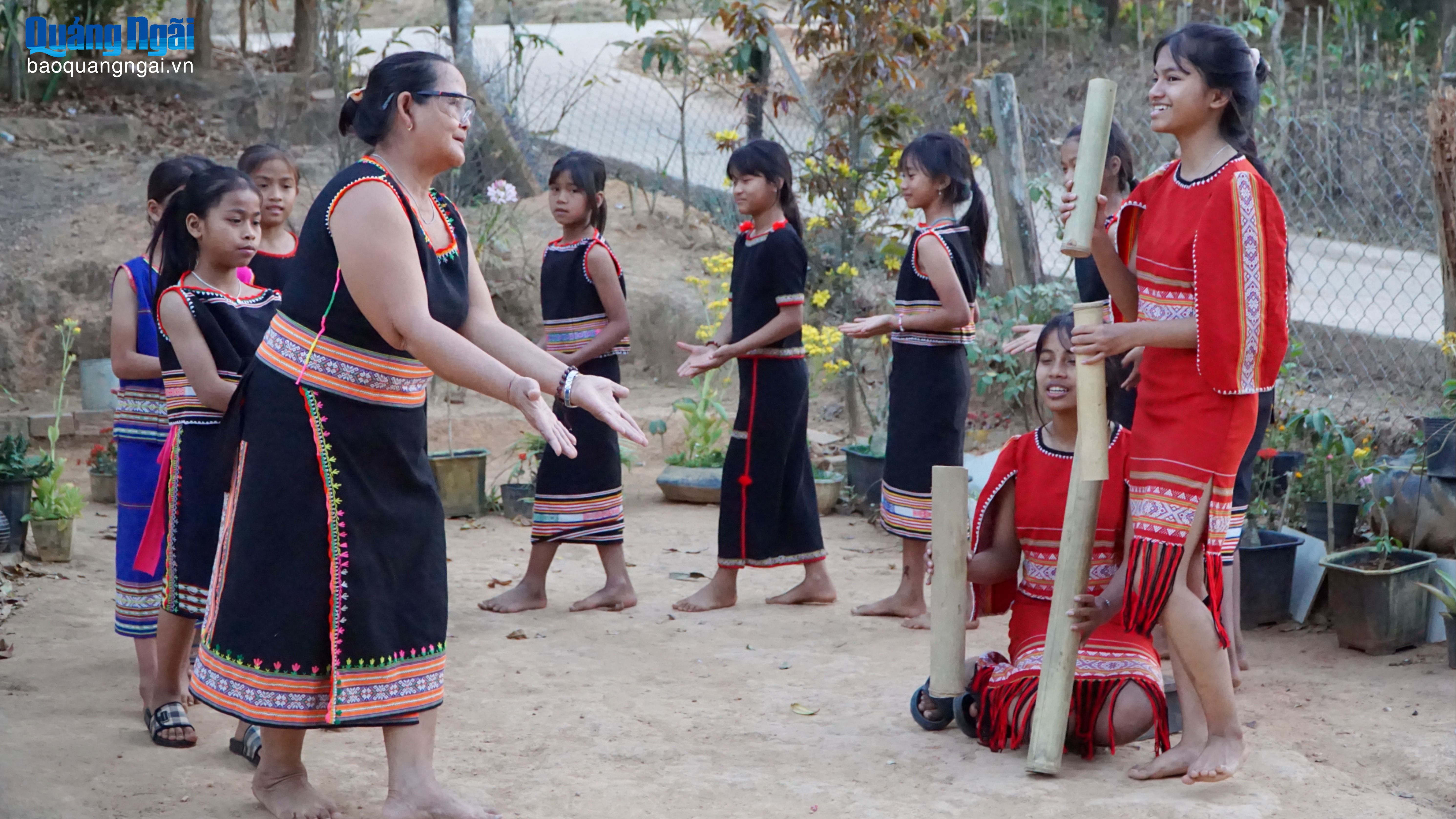 Nỗ lực bảo tồn điệu hát Cheo của người Xơ Đăng