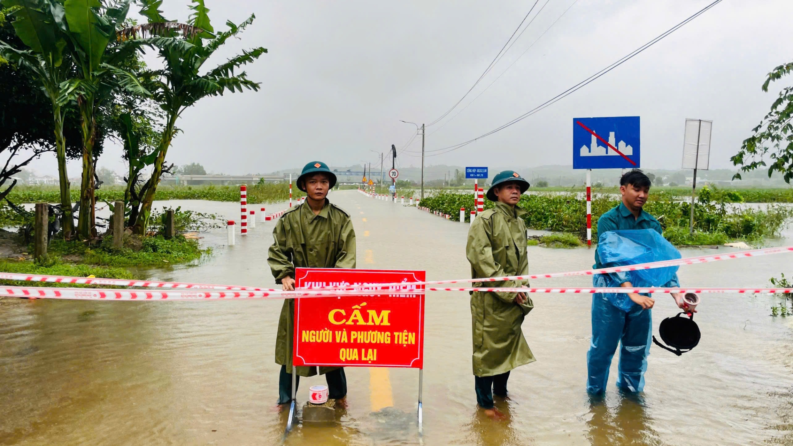 Quảng Ngãi ghi nhận mưa hơn 416mm trong 24 giờ