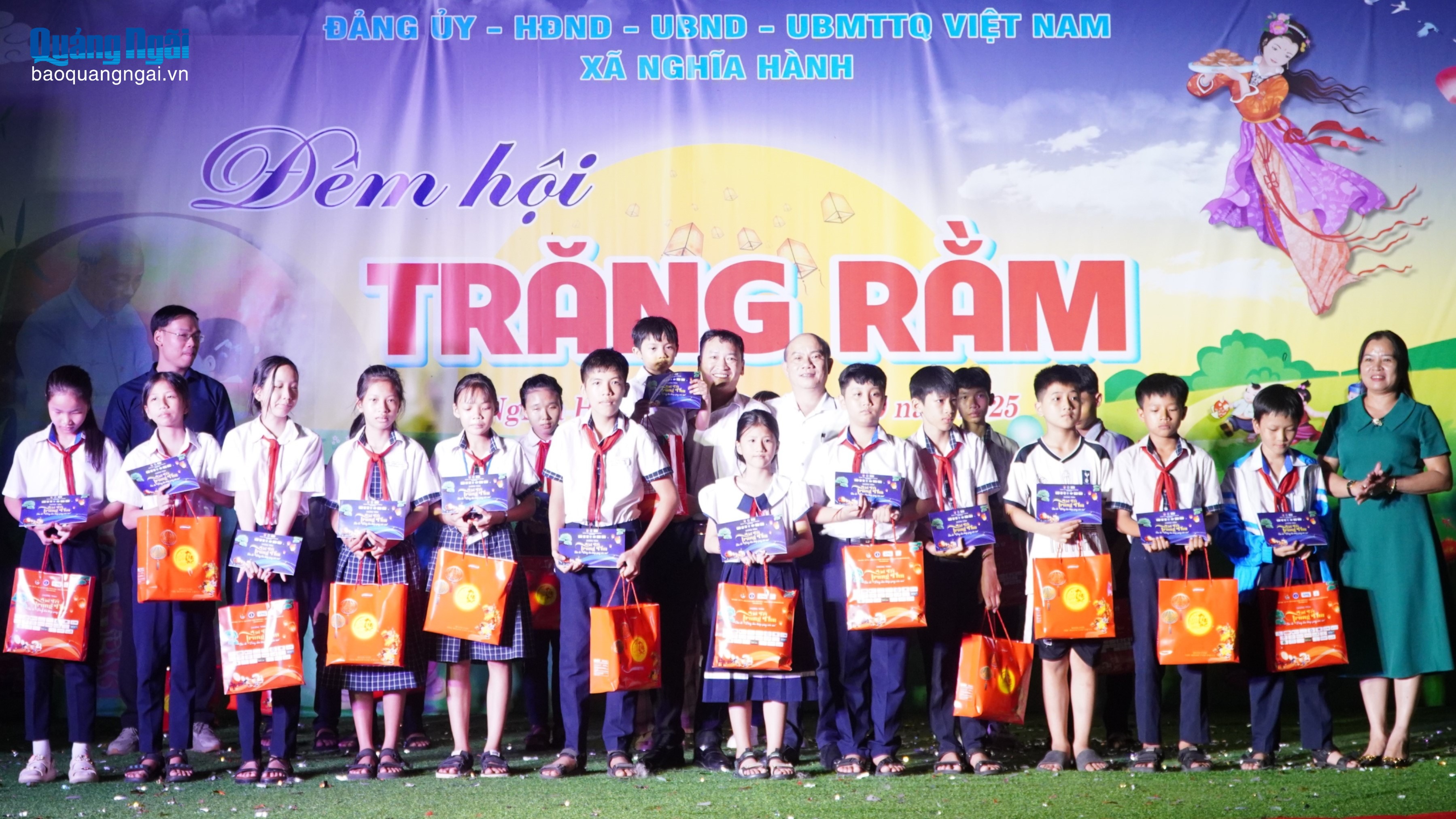 “Đêm hội Trăng rằm” ở xã Nghĩa Hành