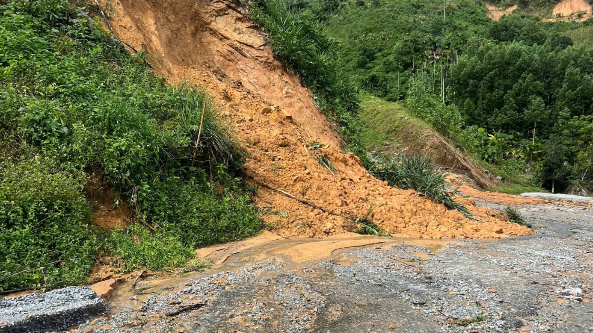 Cảnh báo nguy cơ lũ quét, sạt lở đất cấp độ 2