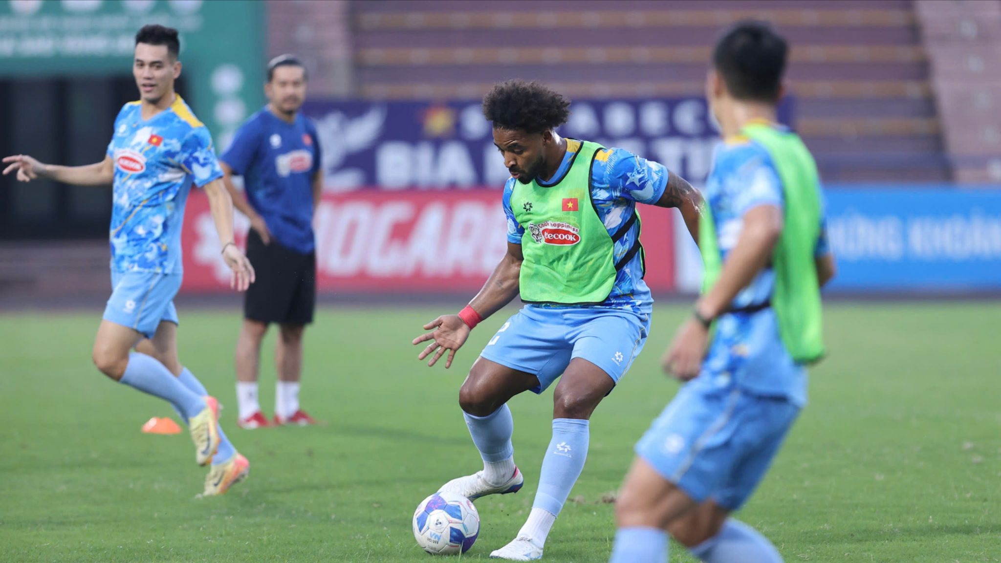 Xuân Son xúc động ngày trở lại đội tuyển Việt Nam