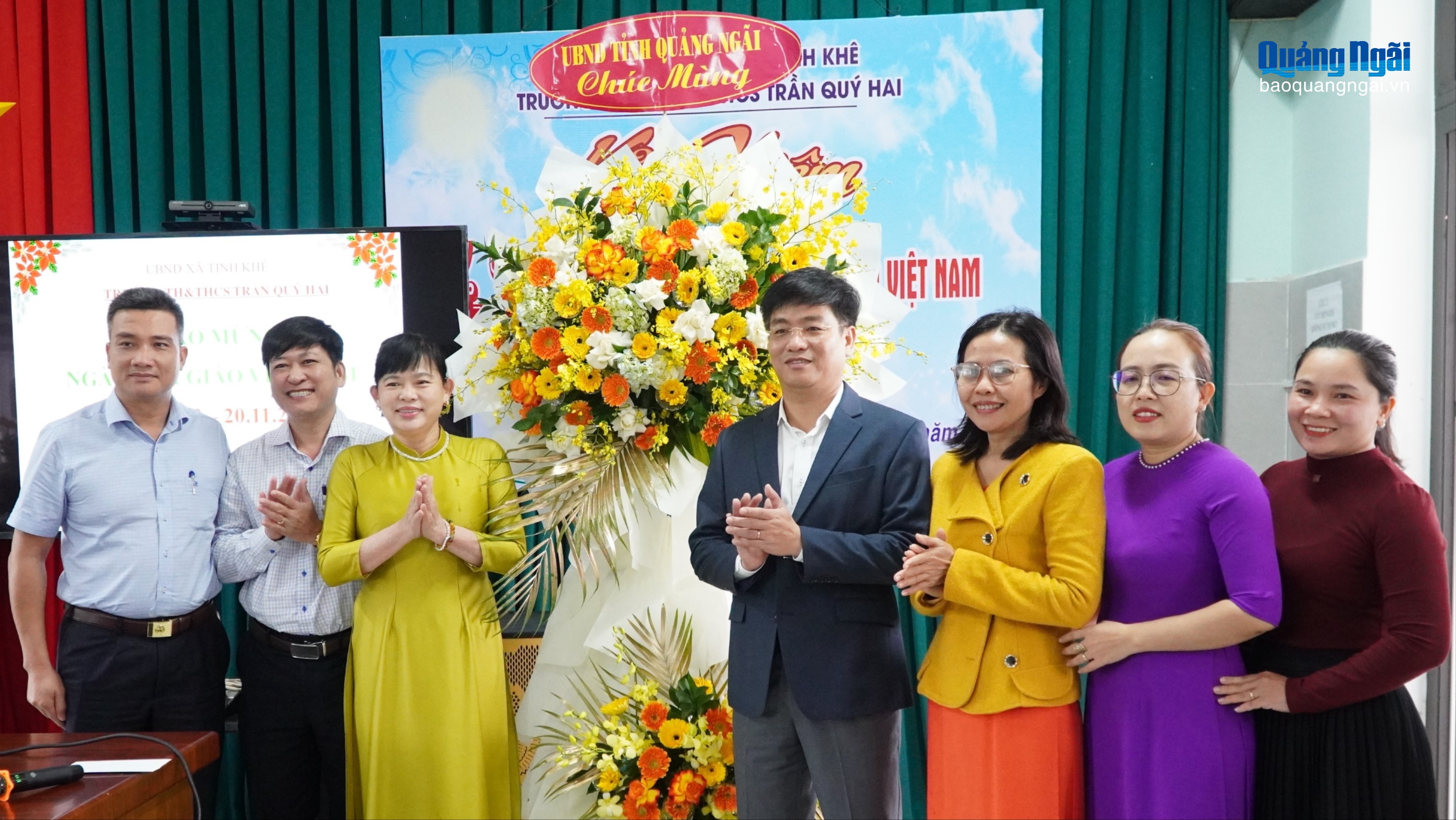 Phó Chủ tịch UBND tỉnh Đỗ Tâm Hiển thăm Trường Tiểu học và THCS Trần Quý Hai