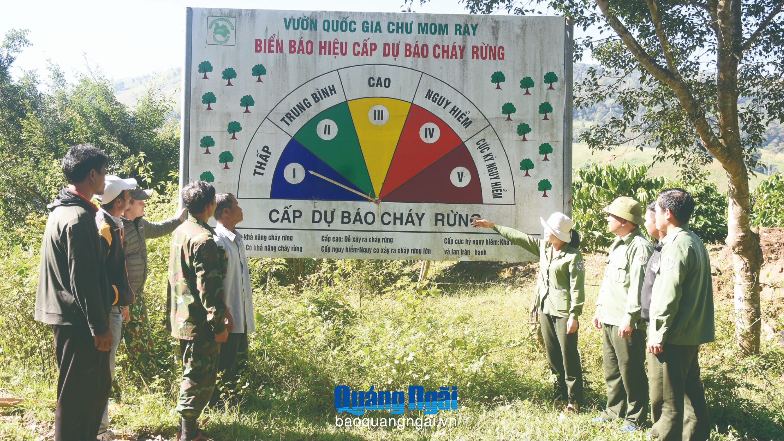 Bảo vệ rừng gắn với phát triển du lịch