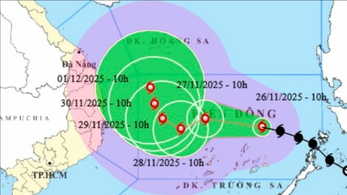 Thủ tướng yêu cầu triển khai các biện pháp cần thiết cao nhất để phòng, tránh, ứng phó bão số 15