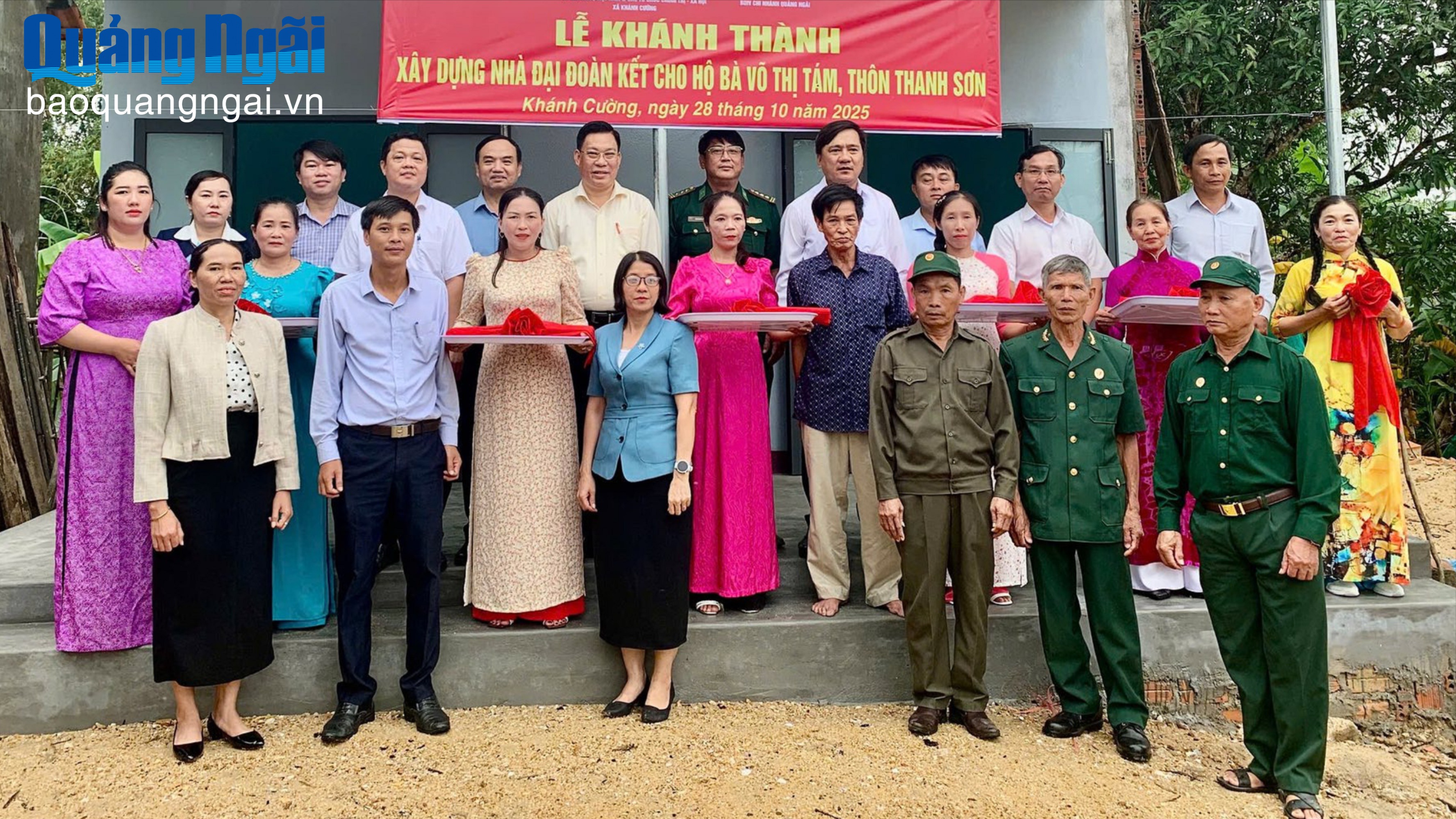 Nghĩa tình dân với Đảng