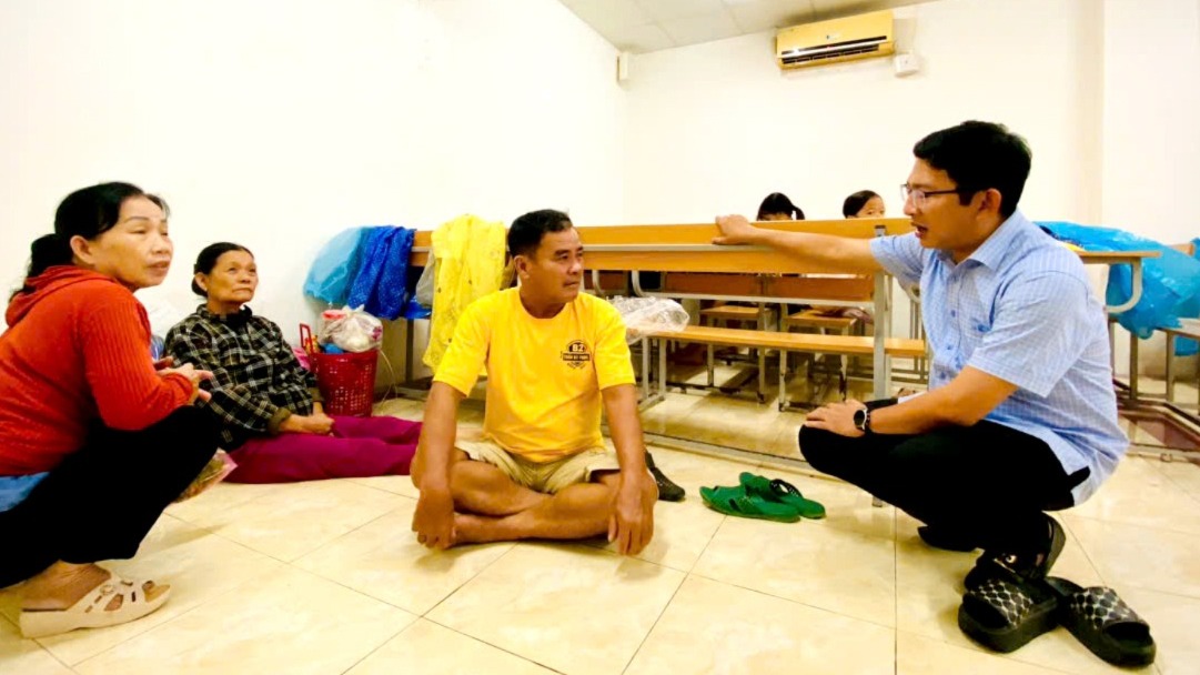 Thép Hòa Phát Dung Quất đón gần 700 người dân tránh bão số 13