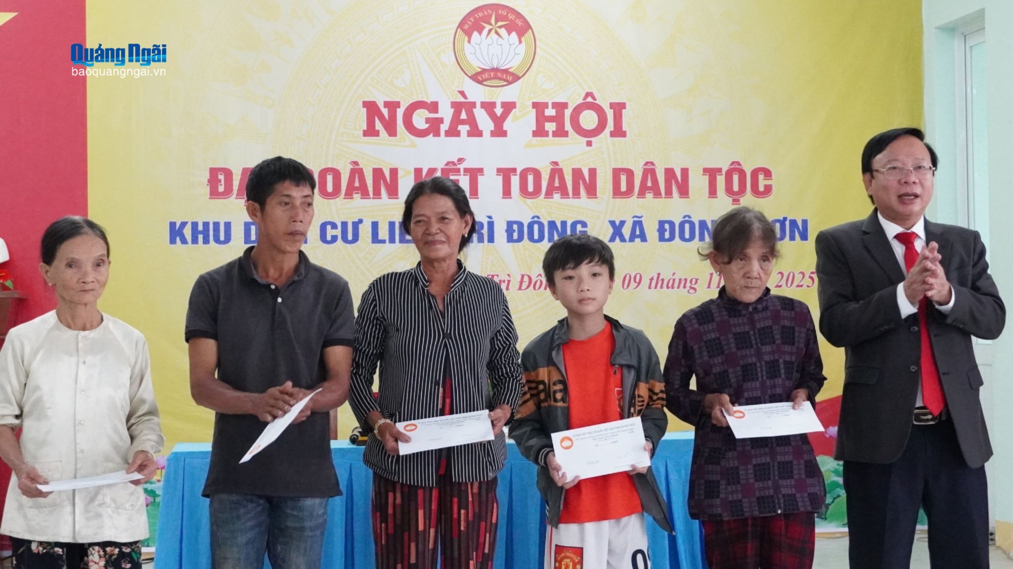 Ngày hội Đại đoàn kết toàn dân tộc ở khu dân cư Liên Trì Đông
