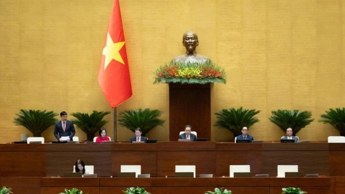 Quốc hội yêu cầu sớm trả lương công chức theo vị trí việc làm