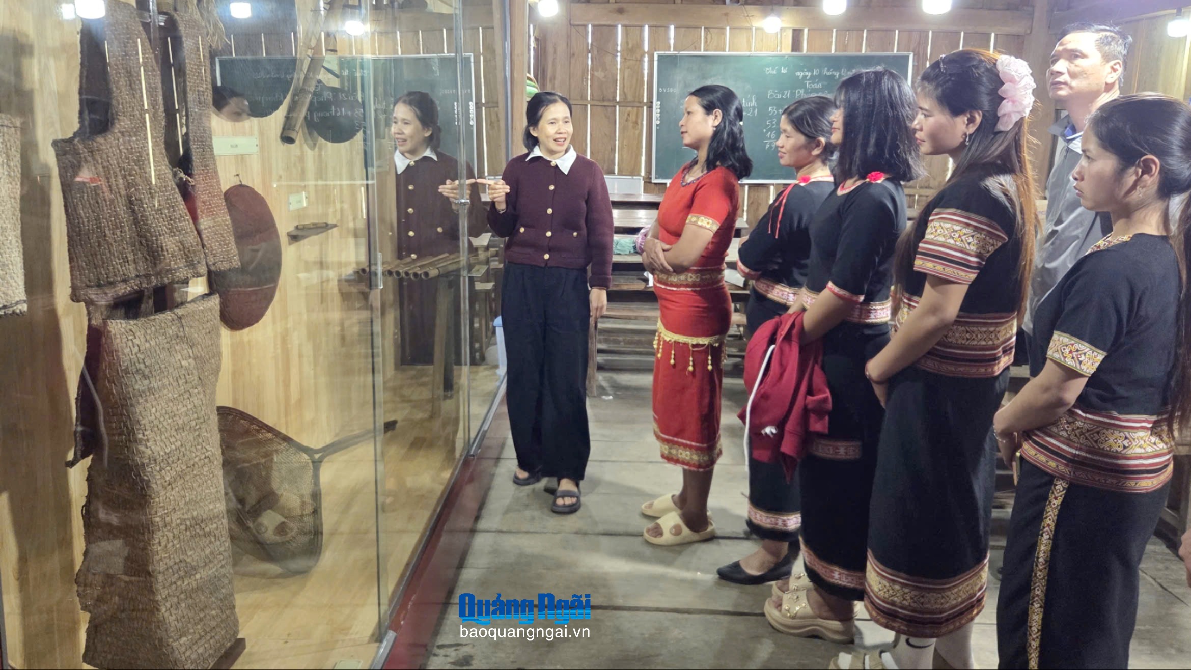 Bàn giao mô hình bảo tồn di sản văn hóa truyền thống tại xã Kon Plông