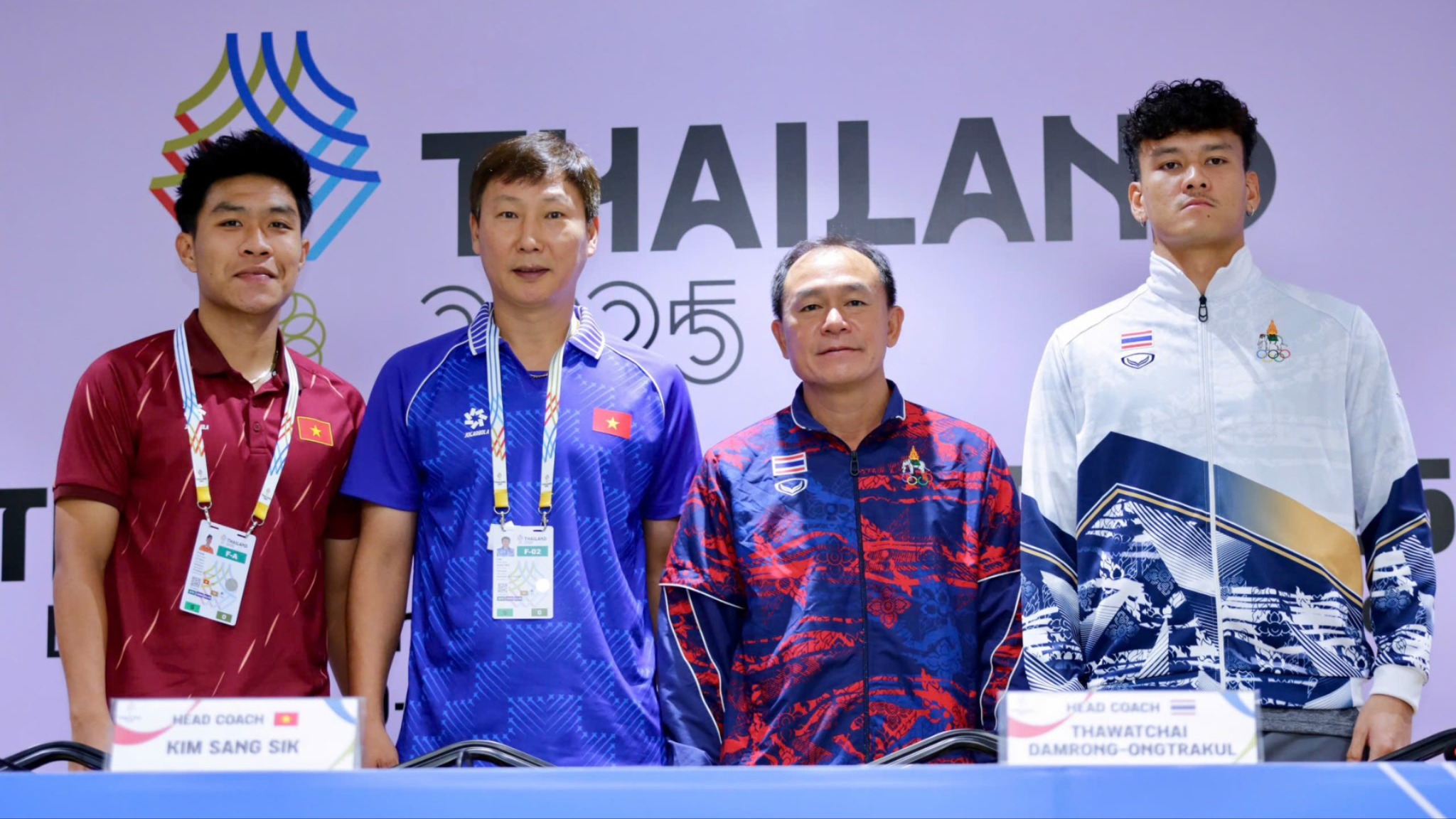 Huấn luyện viên Kim Sang Sik: “Hy vọng khép lại năm 2025 bằng tấm huy chương vàng SEA Games”