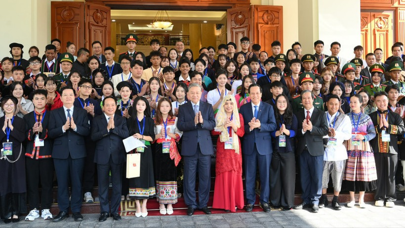 Chăm lo và phát huy tốt hơn nữa vai trò thế hệ trẻ người dân tộc thiểu số