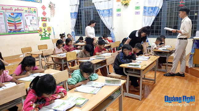 “Trồng người” nơi rẻo cao