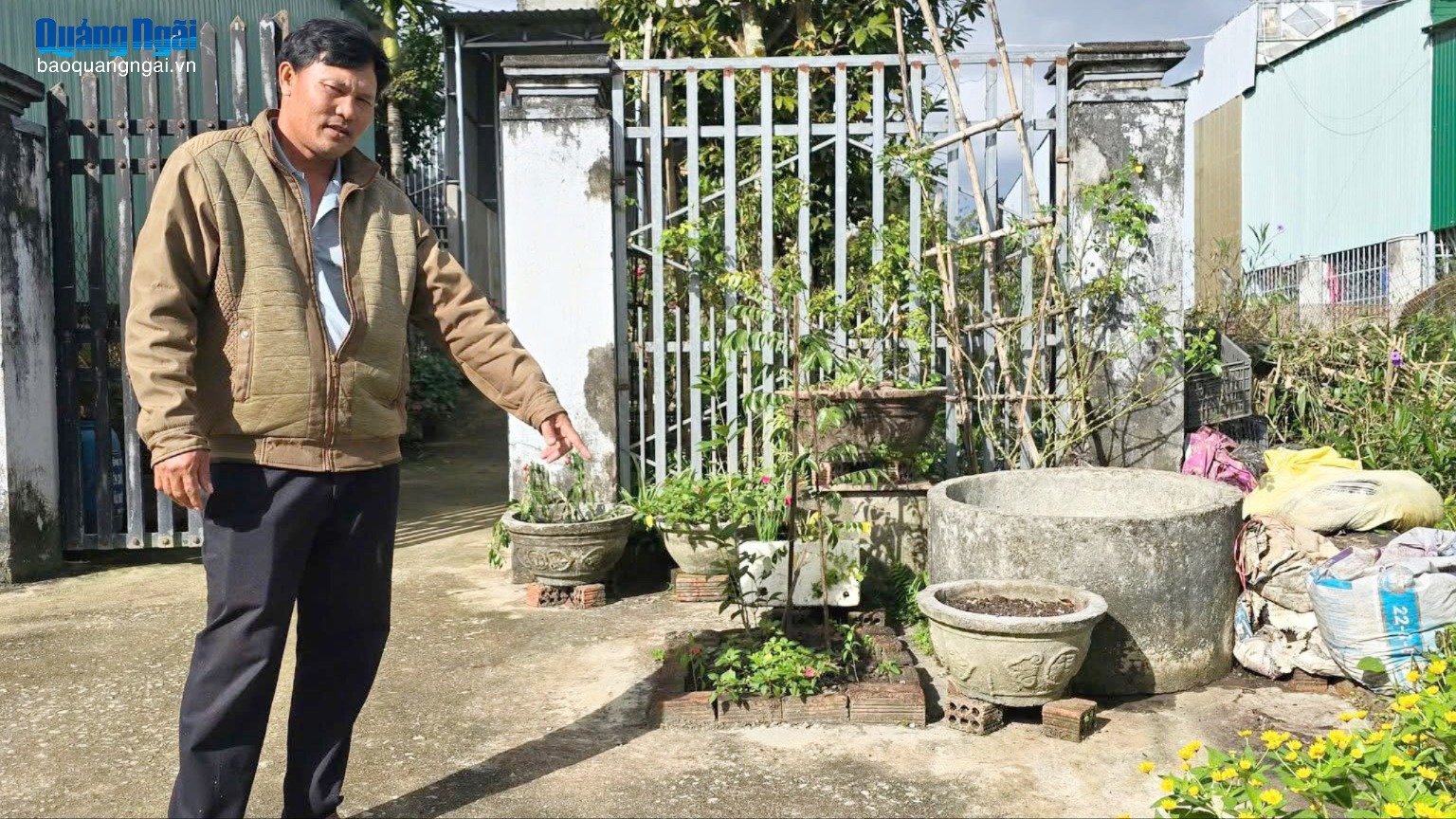 Bé sơ sinh bị bỏ rơi trước cổng nhà người dân lúc rạng sáng