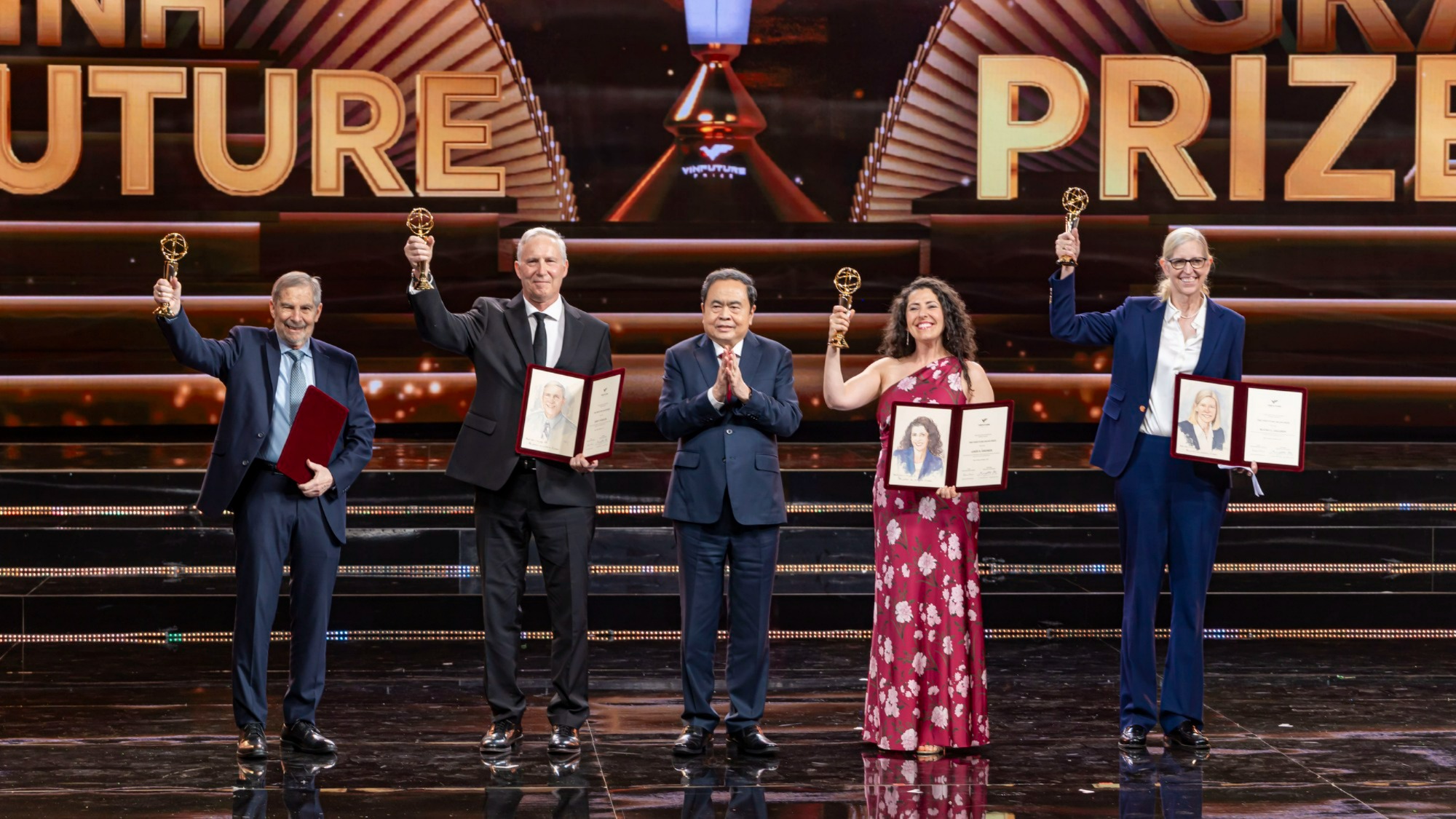 Giải thưởng Chính VinFuture 2025 vinh danh công trình vaccine HPV cứu sống hàng triệu người